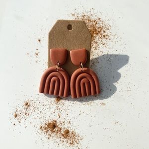 Rainbow earrings in Cinnamon - Hypoallergenic stud